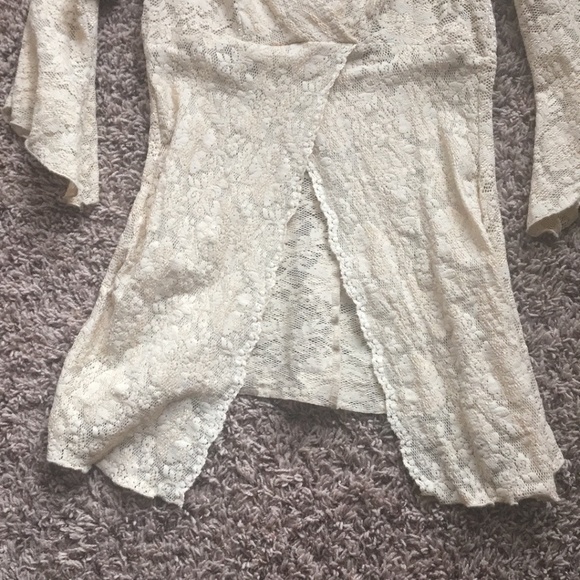 Vintage 90's Bebe floral lace wrap top - Picture 15 of 15